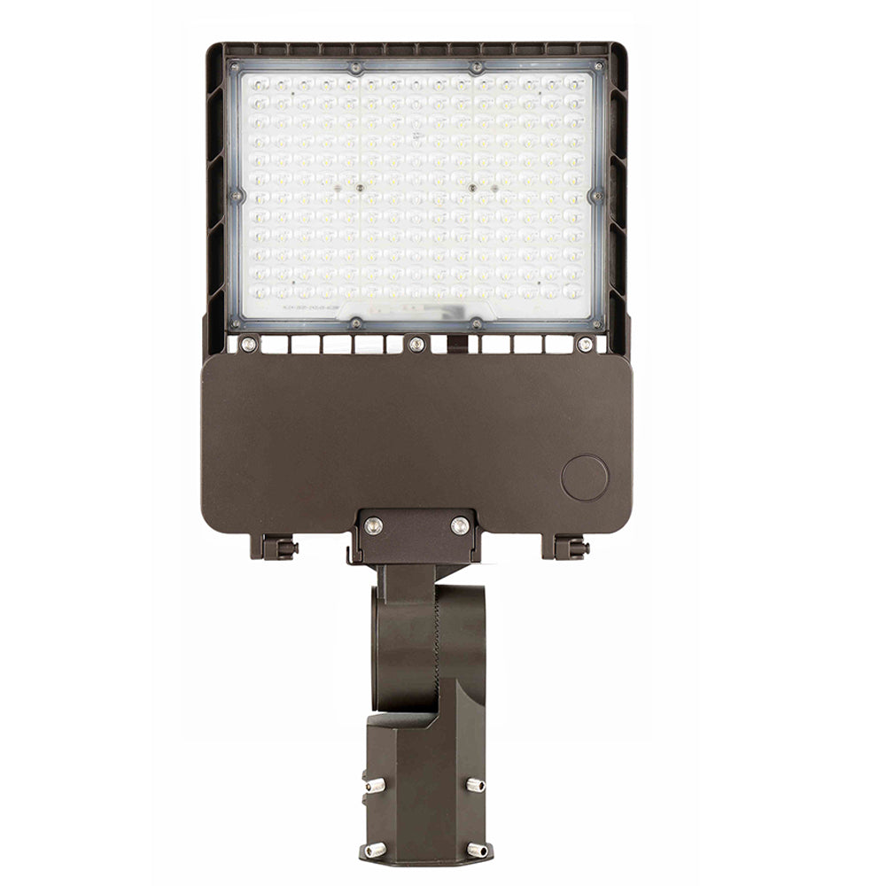 LED roadway lighting fixture
